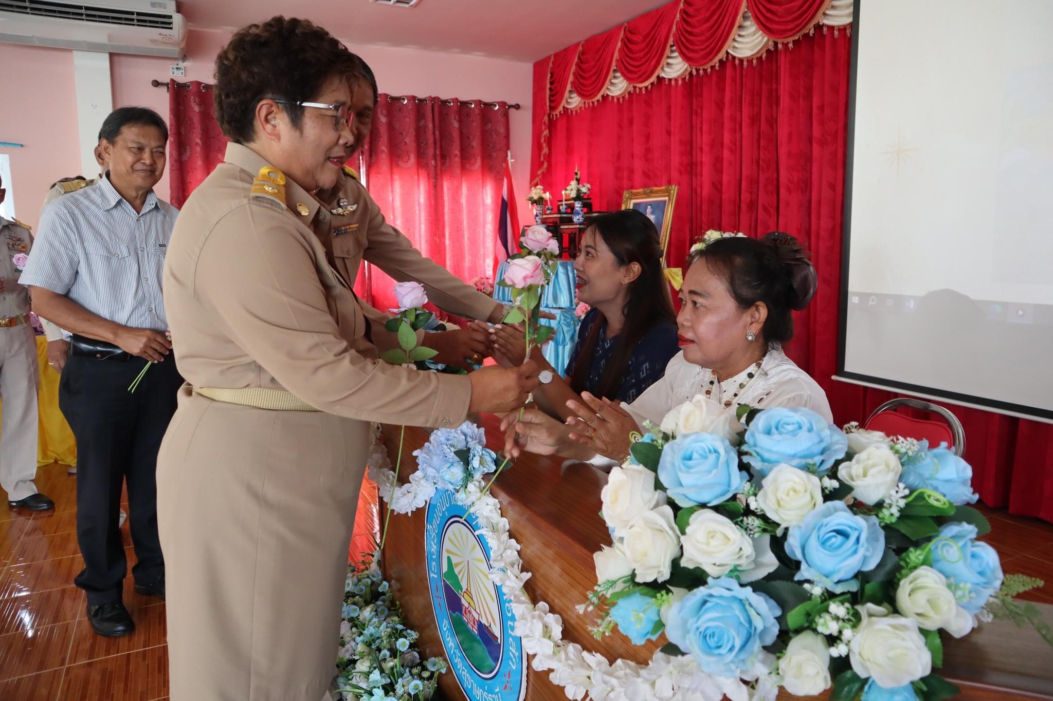 งานแสดงมุทิตาจิตแด่ผู้เกษียณอายุราชการ และแสดงความยินดีกับคุณครูที่ได้รับการบรรจุเข้ารับราชการ
