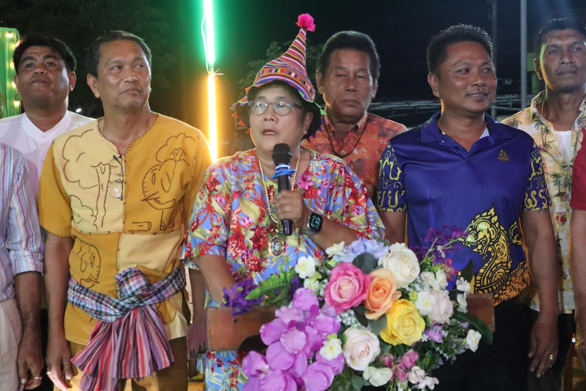 งานชิมต้ม ชมเรือพนมพระ รำวงย้อนยุค ชมหนังกลางแปลง ประจำปี 2566