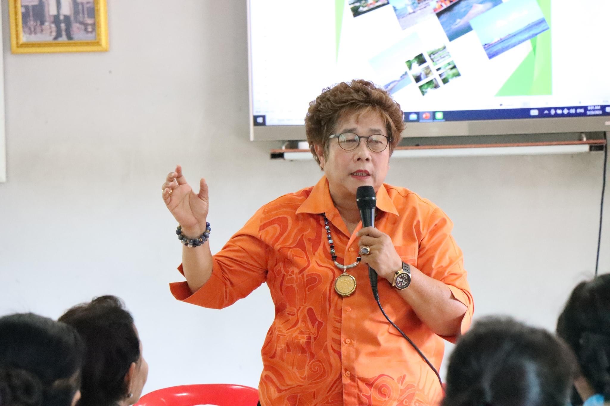 กิจกรรมการเรียนการสอนโรงเรียนสร้างสุข ณ ศูนเศรษฐกิจพอเพียงบ้านนางกำ