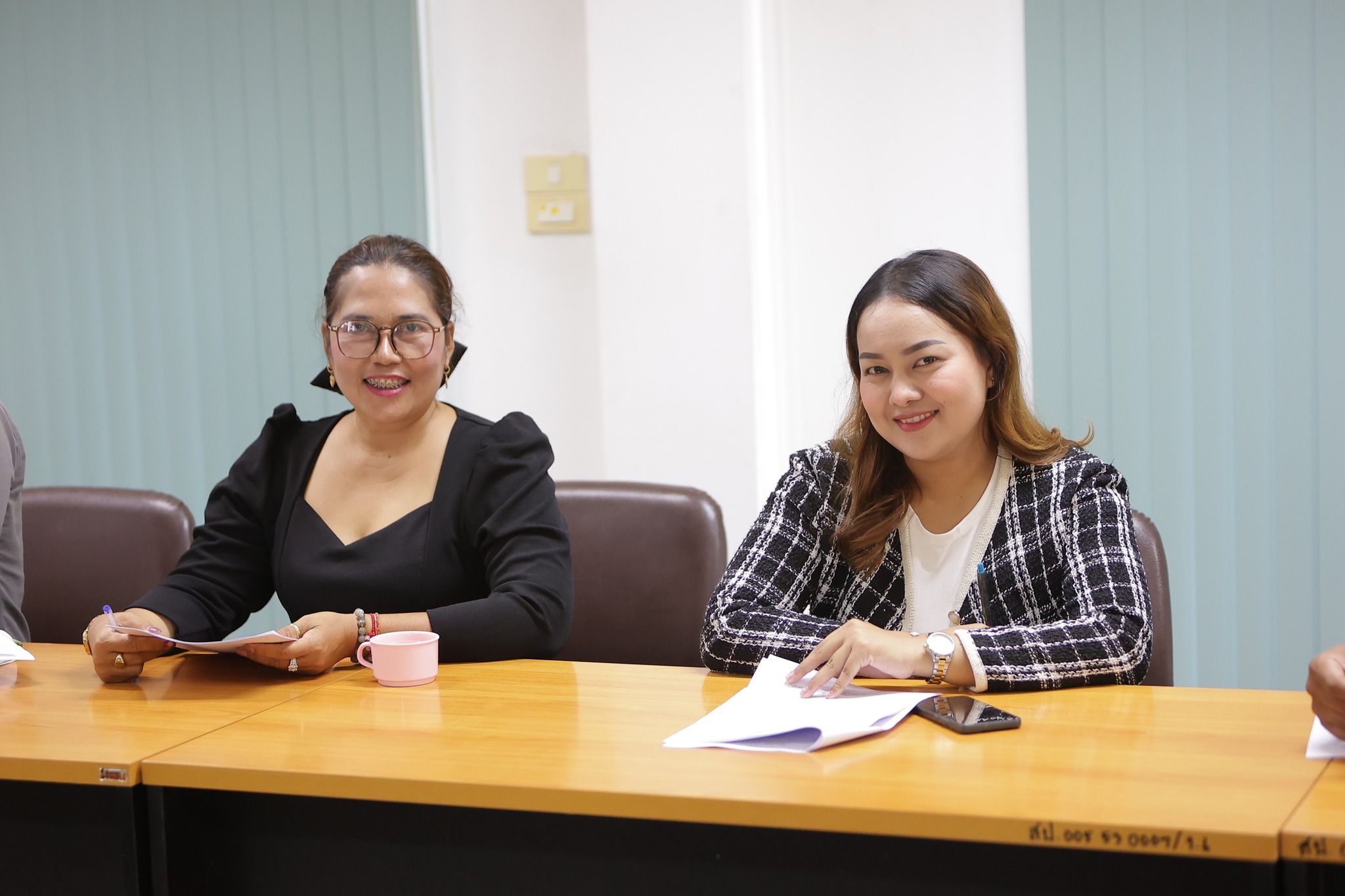 นายกฯ โกมินทร์ ประชุมเข้ม! ซักซ้อมฝ่ายทะเบียนนักกีฬา เตรียมพร้อมแข่งเรือพาย 8-9 พ.ย. นี้