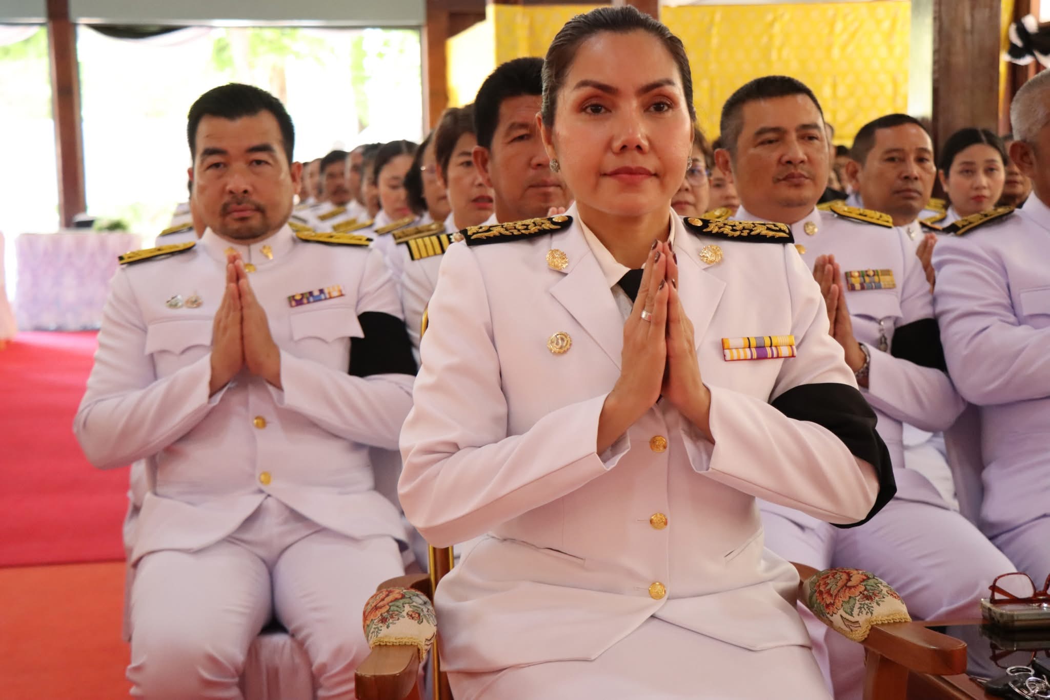 เทศบาลเมืองดอนสัก ร่วมพิธีบำเพ็ญกุศล ถวายเป็นพระราชกุศลแด่สมเด็จพระพันปีหลวง