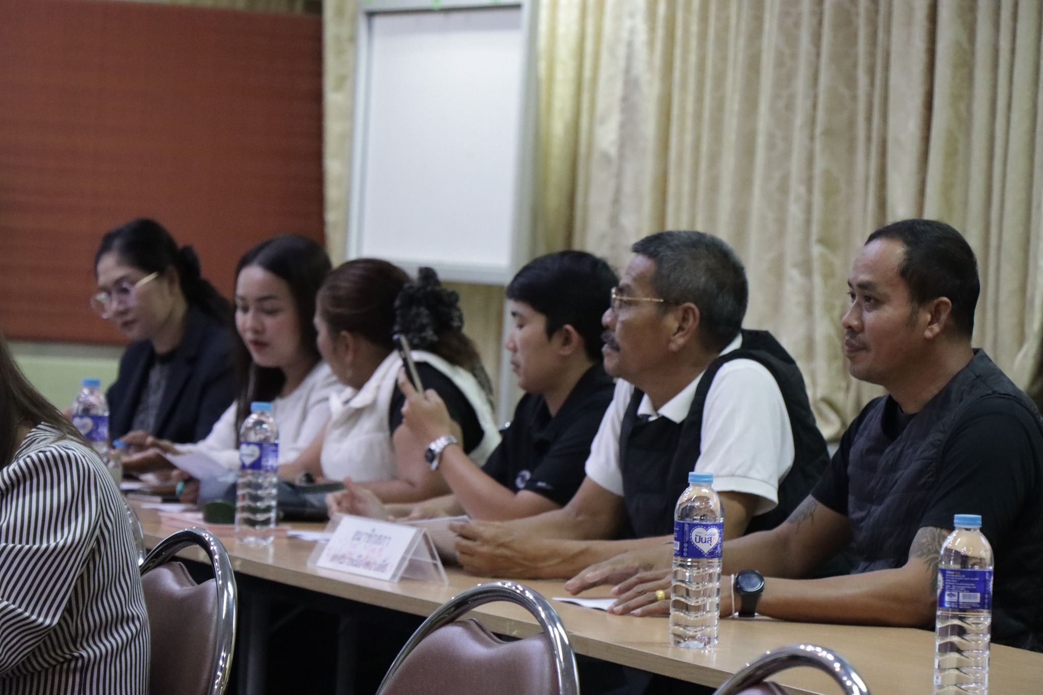เทศบาลเมืองดอนสัก ประชุมคณะกรรมการชุมชนฯ ติดตามงานและรับฟังปัญหาในพื้นที่