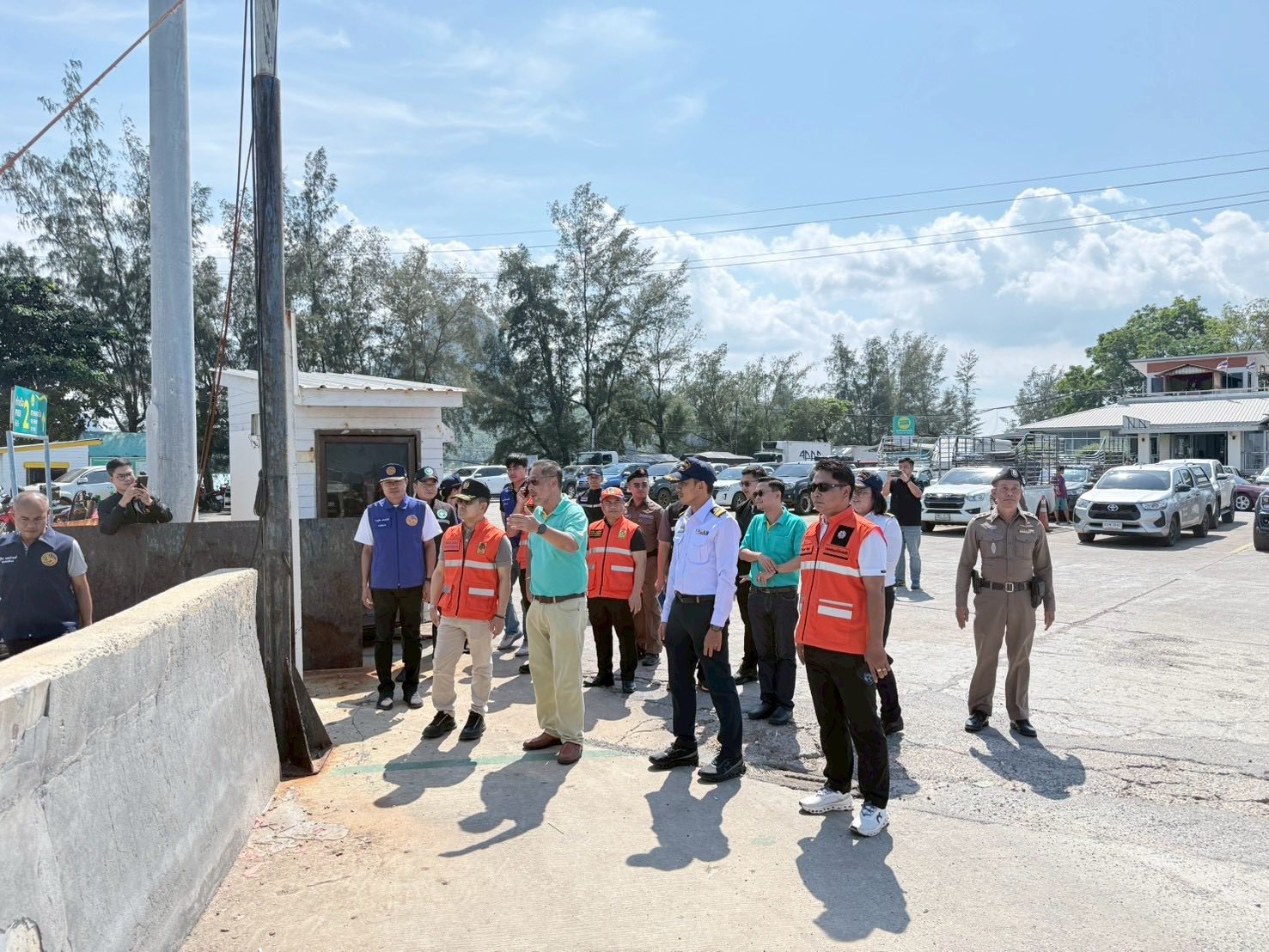 เทศบาลเมืองดอนสักต้อนรับรองผู้ว่าราชการจังหวัดสุราษฎร์ธานี ตรวจเยี่ยมการรักษาความปลอดภัยช่วงเทศกาลปีใหม่