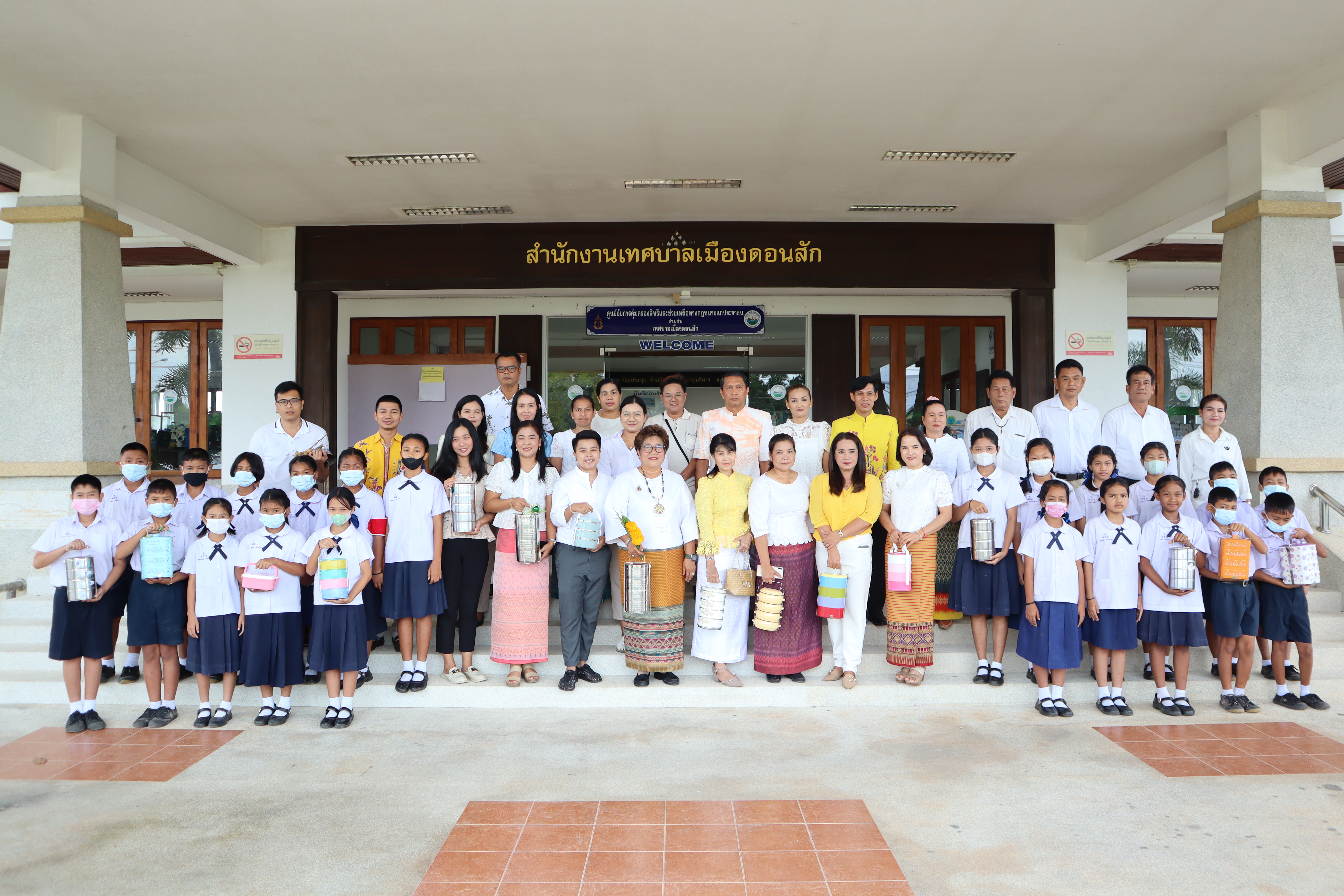 กิจกรรมหิ้วปิ่นโตเข้าวัดและโครงการหล่อเทียนพรรษา หลอมใจชาวดอนสัก